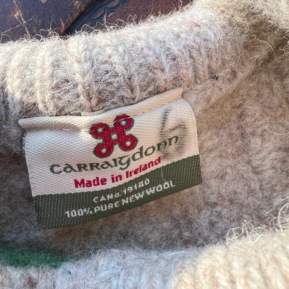 Toddler’s size Large. 100% pure Ireland wool, made in Ireland. Amazing colors. - Picture 4 of 8